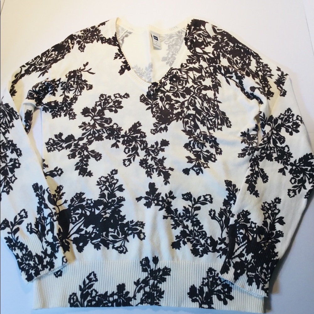 Gap V Neck Sweater